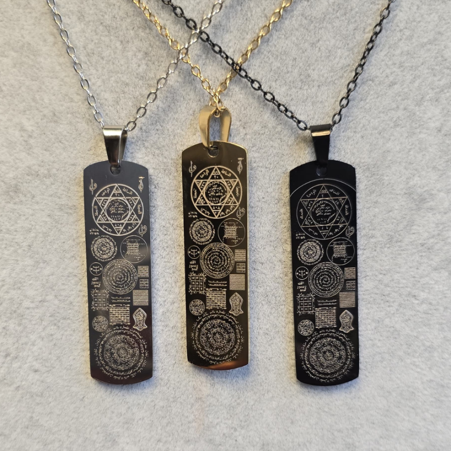 hastalıklar, kötü varlıkları kovmak ve rızık , şifa , kısmet açılması için korumalı kolyeler