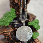 Korumalı Gümüş Madalyon Kolye