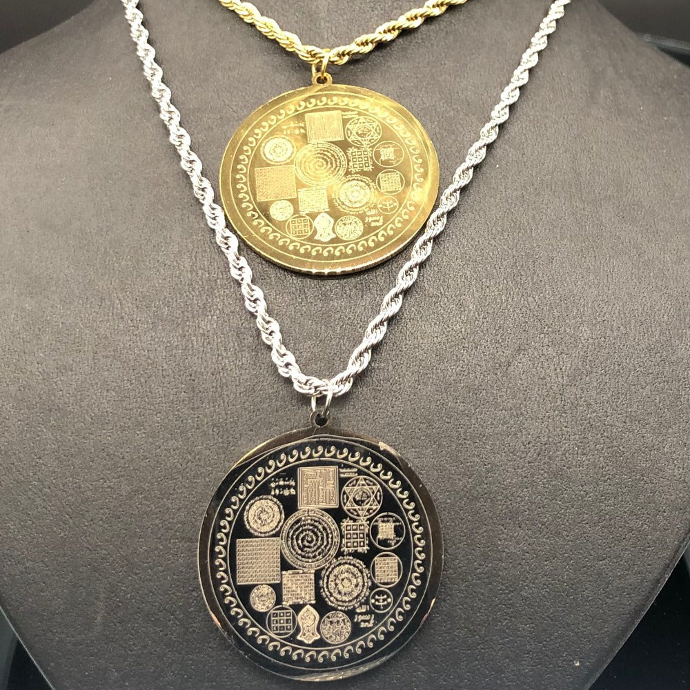 Korumalı Pırıltılı Çelik Kolye