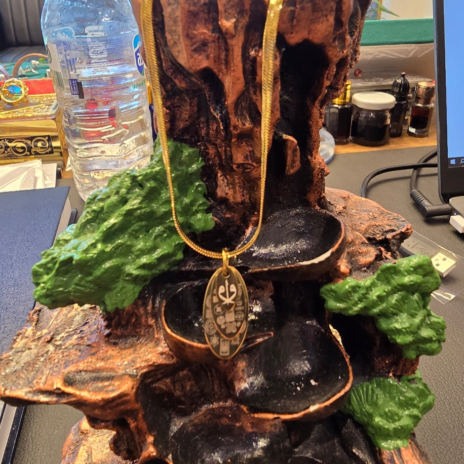 Dualı Zırhlı Yaprak Kolye