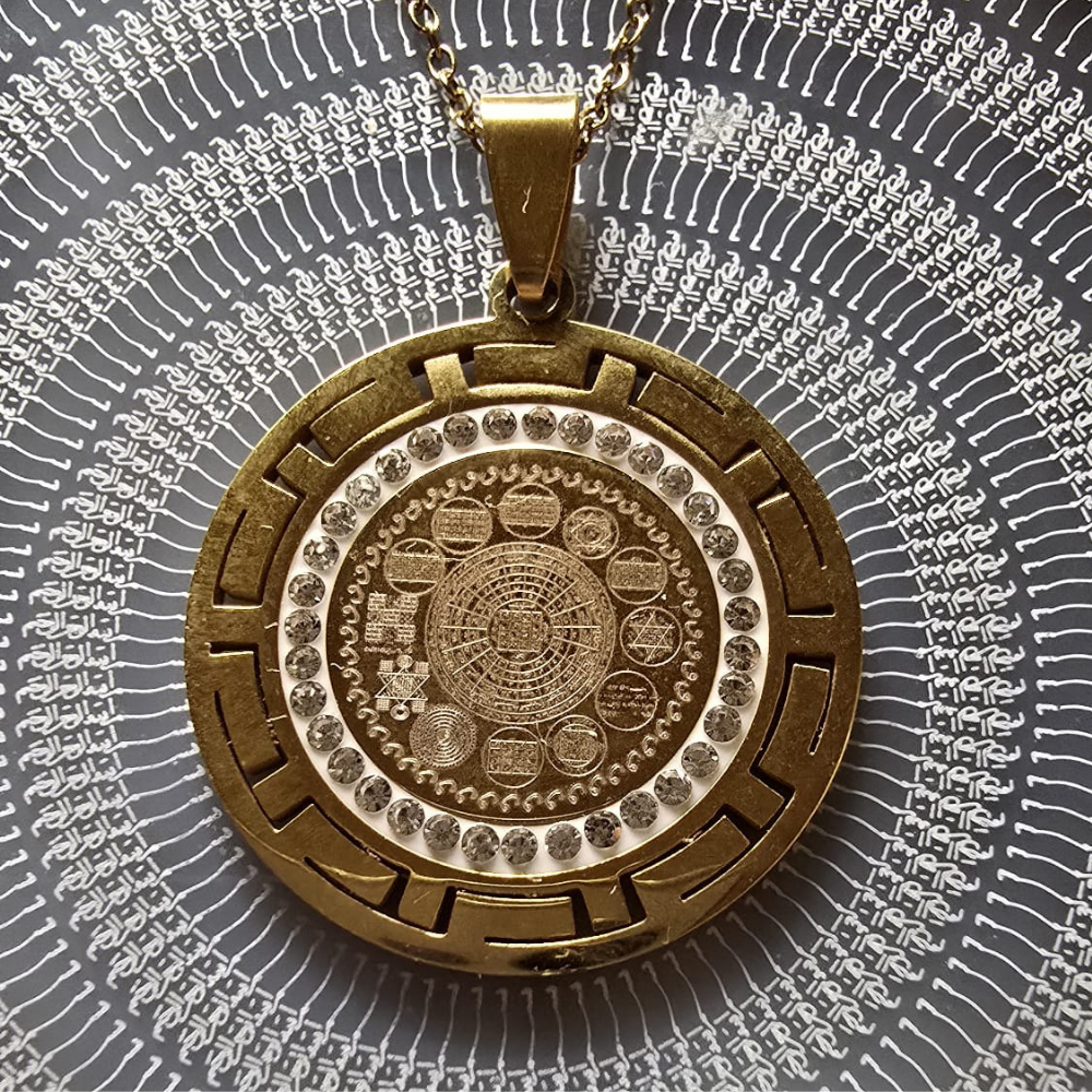 Korumalı VRSC Kolye