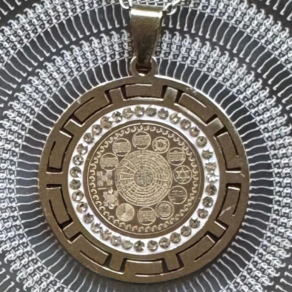 Korumalı VRSC Kolye