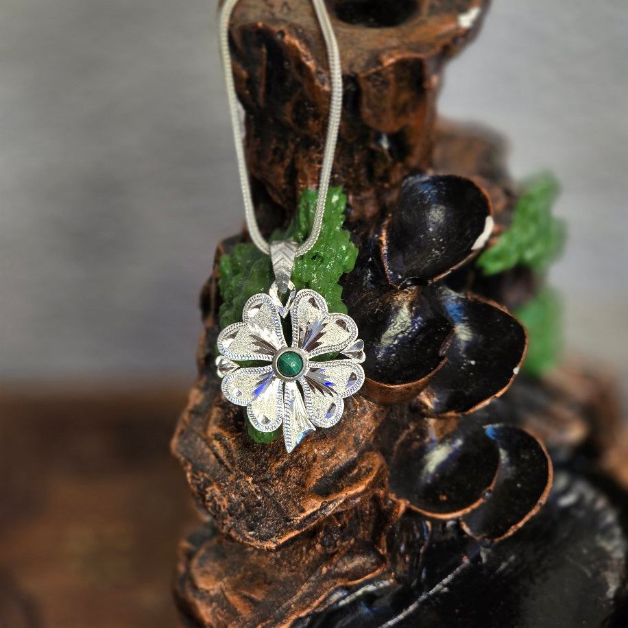 Dualı Yonca Gümüş Kolye